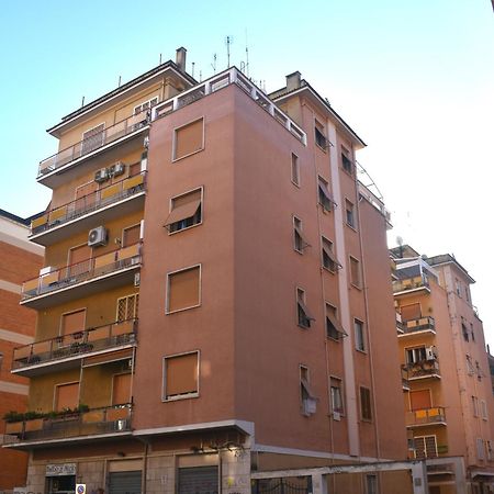 Tia Tourist Apartment Roma Eksteriør bilde